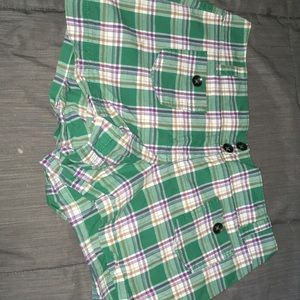 green shorts size 6 missing